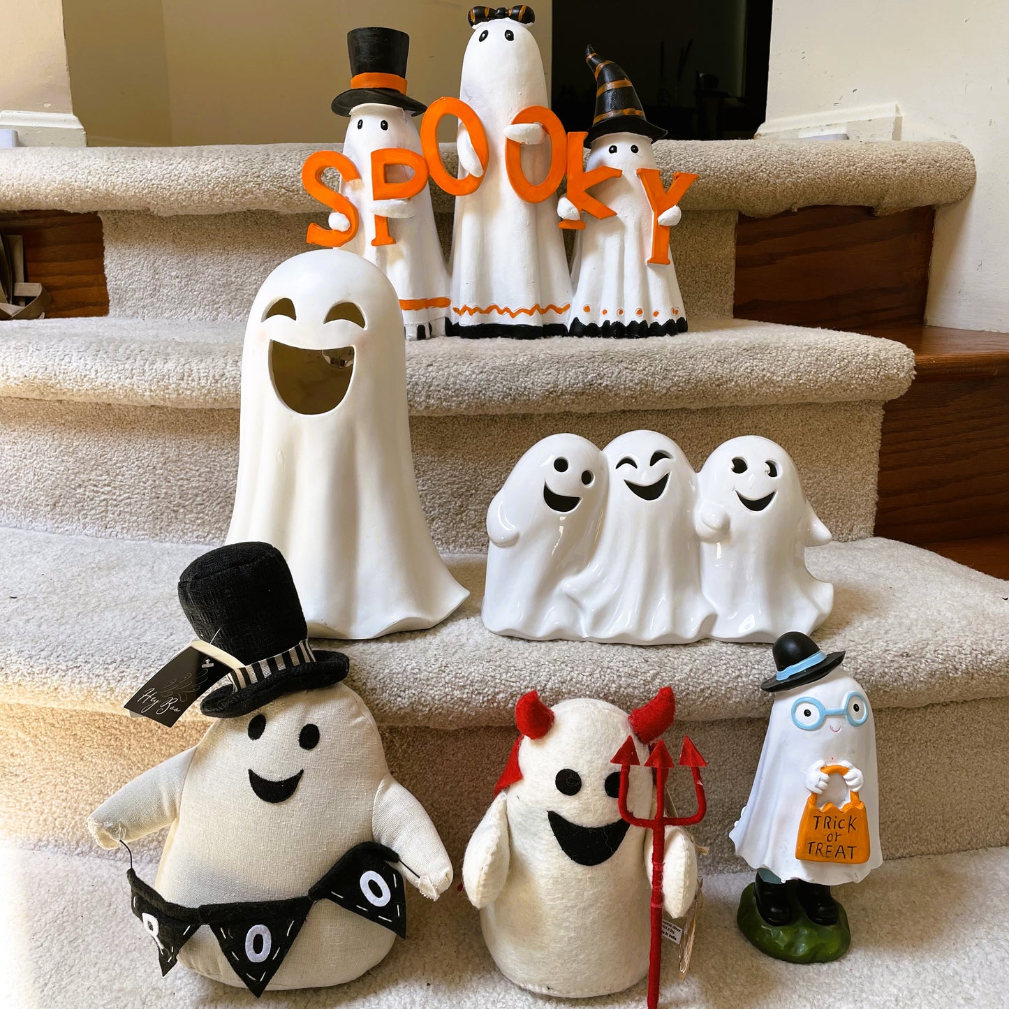 'Spooky' Ghost Table Display