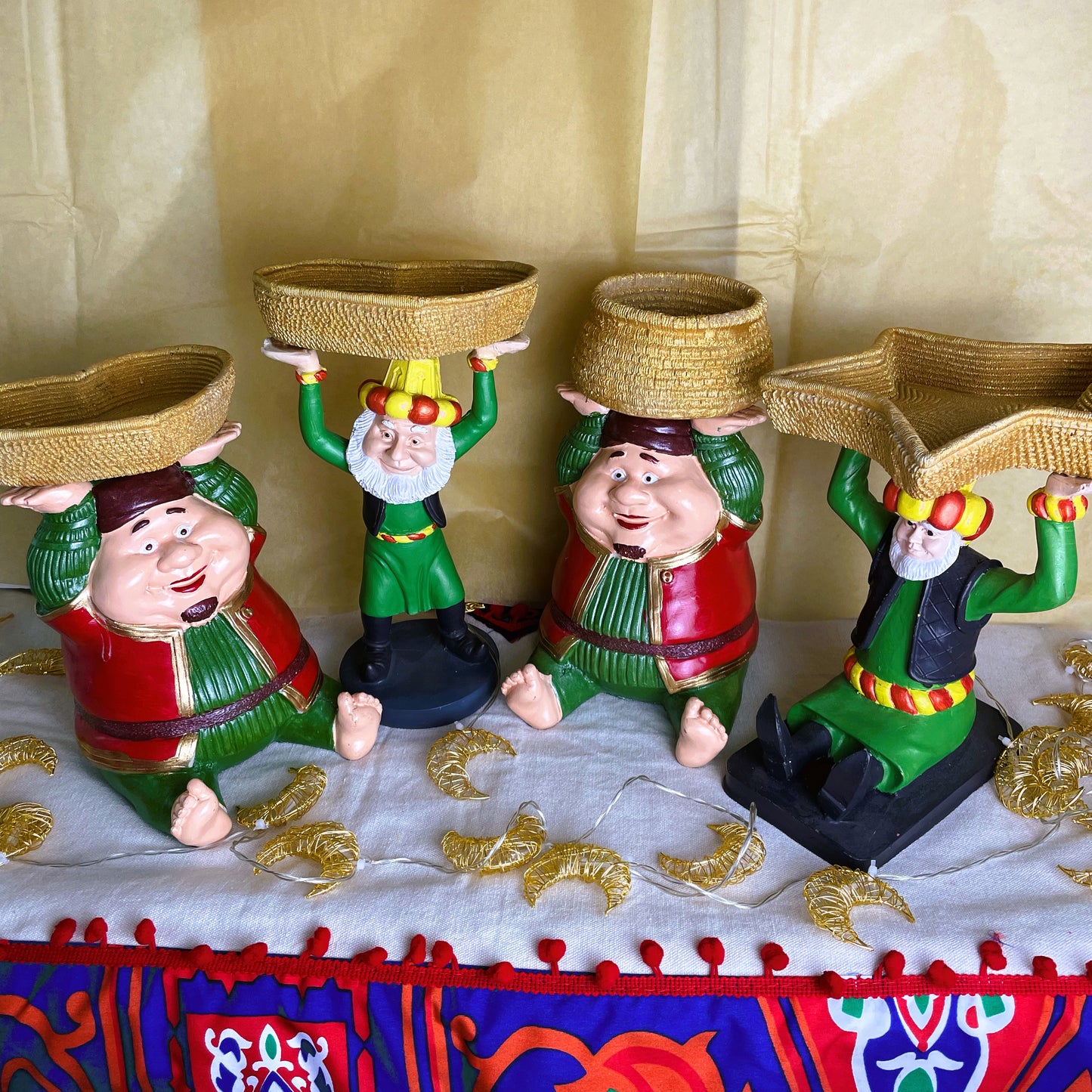 Fananees Bubbly Guy Sitting with Heart Basket