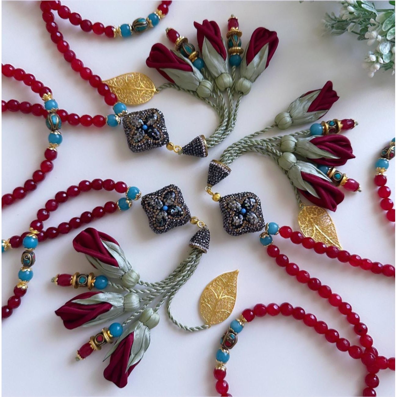 Rosary - Dark red -Roses