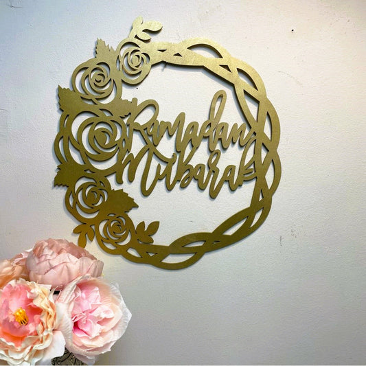 Ramadan Mubarak Wooden Flower Wreath - Gold